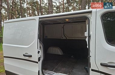 Грузопассажирский фургон Renault Trafic 2017 в Житомире