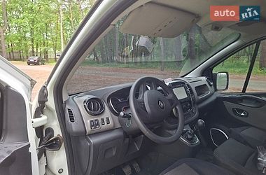 Грузопассажирский фургон Renault Trafic 2017 в Житомире
