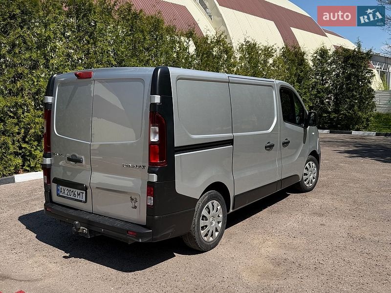 Грузовой фургон Renault Trafic 2016 в Харькове