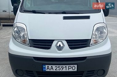 Вантажопасажирський фургон Renault Trafic 2012 в Києві