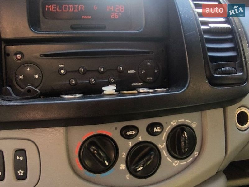 Минивэн Renault Trafic 2008 в Киеве