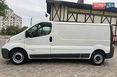 Вантажний фургон Renault Trafic 2014 в Рівному