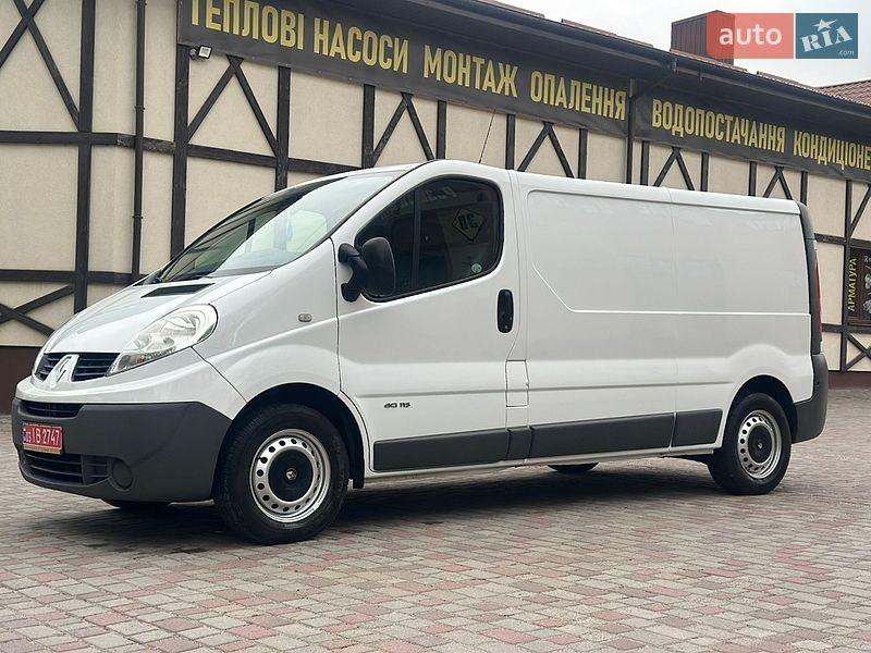Вантажний фургон Renault Trafic 2014 в Рівному