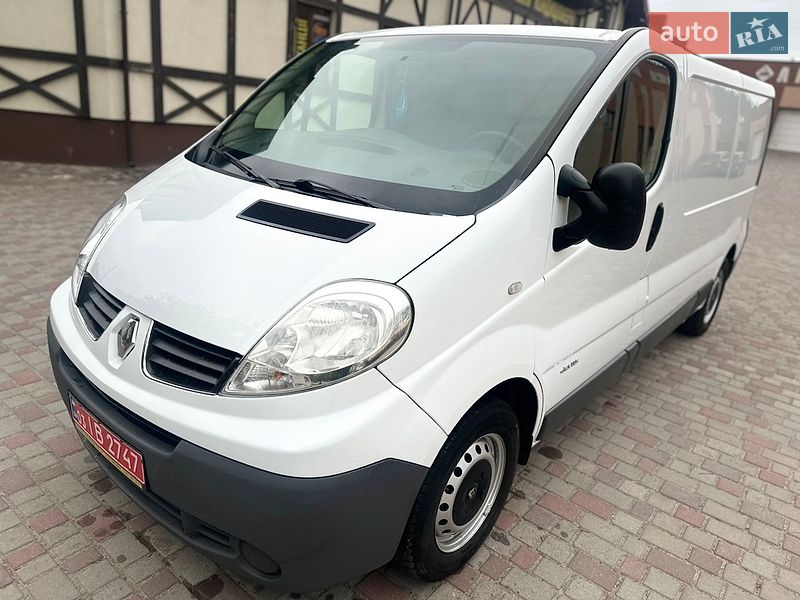 Вантажний фургон Renault Trafic 2014 в Рівному