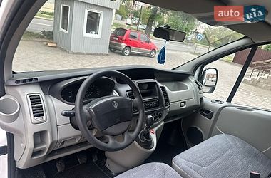 Вантажний фургон Renault Trafic 2014 в Рівному