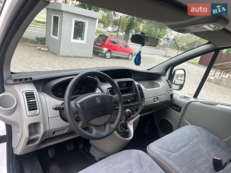 Вантажний фургон Renault Trafic 2014 в Рівному