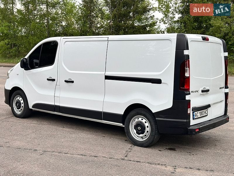 Вантажний фургон Renault Trafic 2019 в Івано-Франківську