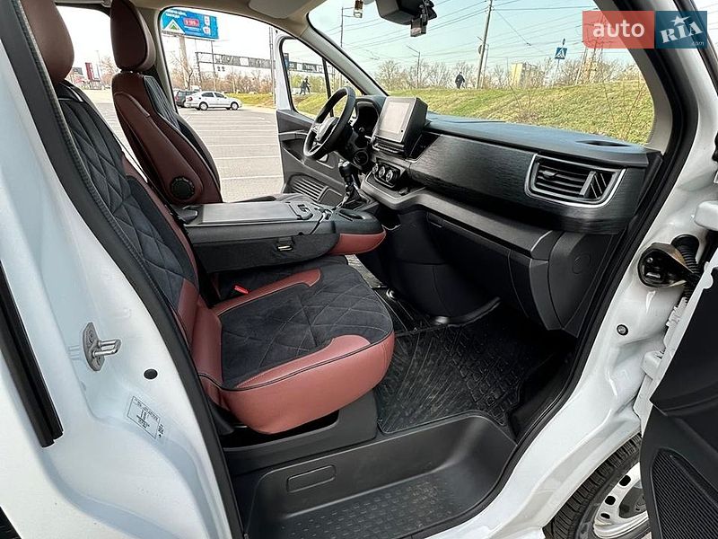 Минивэн Renault Trafic 2022 в Киеве