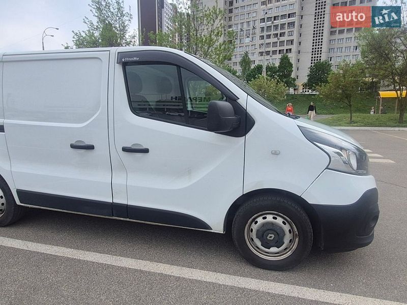 Грузовой фургон Renault Trafic 2017 в Киеве