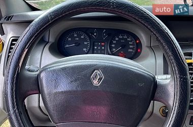 Мінівен Renault Trafic 2004 в Овручі фото 15 Мінівен Renault Trafic 2004 в Овручі