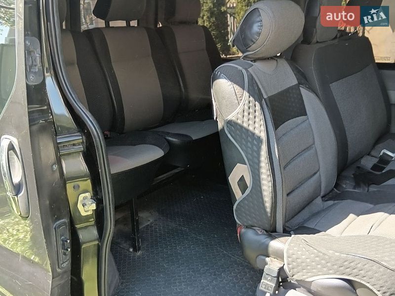 Минивэн Renault Trafic 2005 в Белогорье