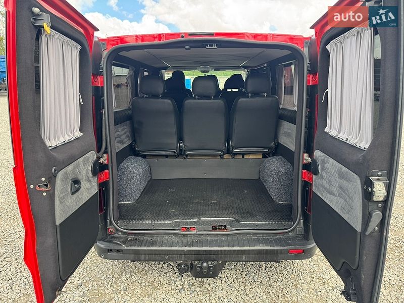 Мінівен Renault Trafic 2016 в Умані
