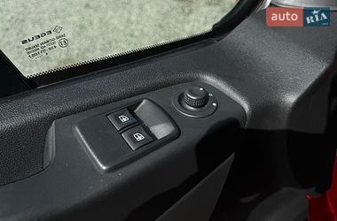 Мінівен Renault Trafic 2016 в Умані