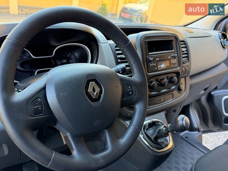 Мінівен Renault Trafic 2017 в Львові