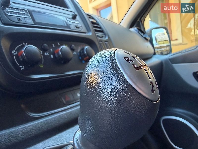 Мінівен Renault Trafic 2017 в Львові