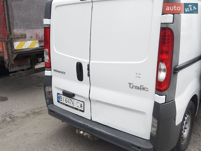 Вантажний фургон Renault Trafic 2008 в Полтаві