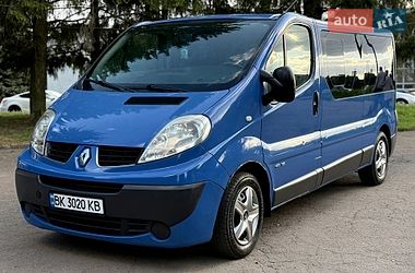 Минивэн Renault Trafic 2009 в Ровно