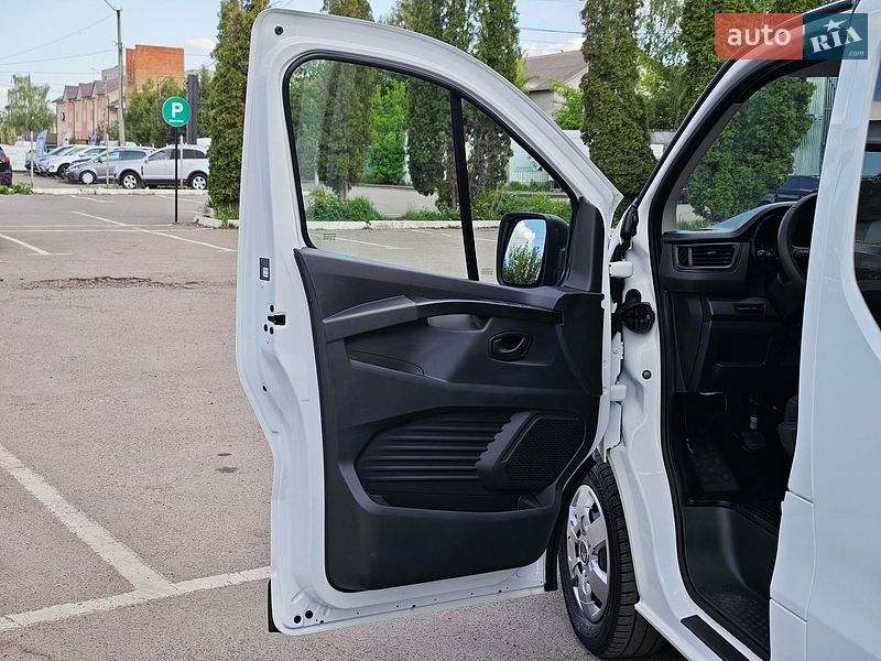 Минивэн Renault Trafic 2022 в Дубно