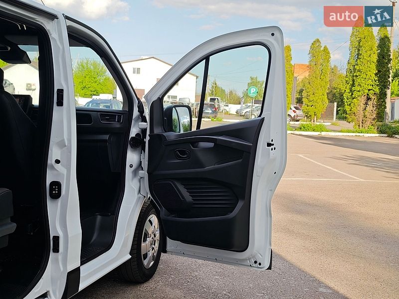 Минивэн Renault Trafic 2022 в Дубно