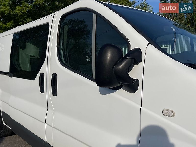 Вантажопасажирський фургон Renault Trafic 2012 в Вінниці