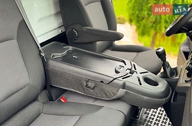Вантажний фургон Renault Trafic 2023 в Дрогобичі