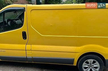 Вантажний фургон Renault Trafic 2005 в Полтаві