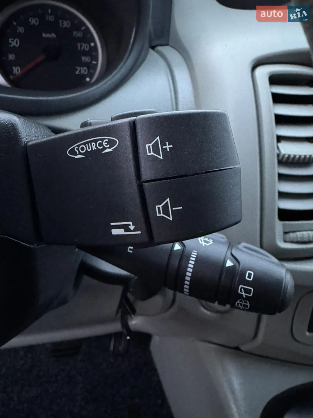 2012 Renault Trafic - мініатюра 47