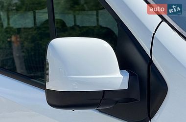 Вантажний фургон Renault Trafic 2022 в Дубні
