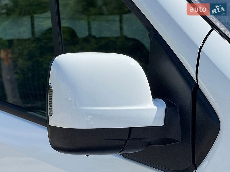 Вантажний фургон Renault Trafic 2022 в Дубні