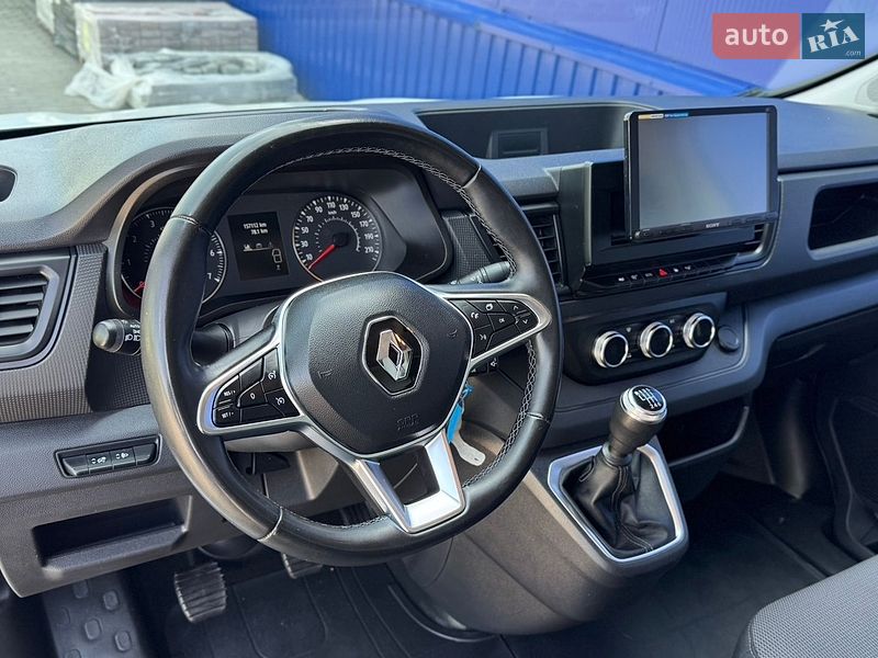 Вантажний фургон Renault Trafic 2022 в Дубні