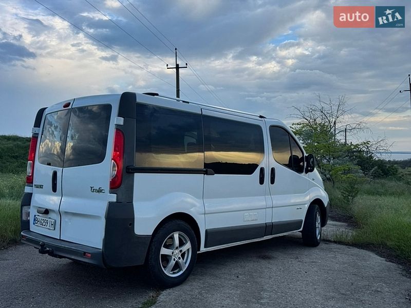 Минивэн Renault Trafic 2008 в Овидиополе