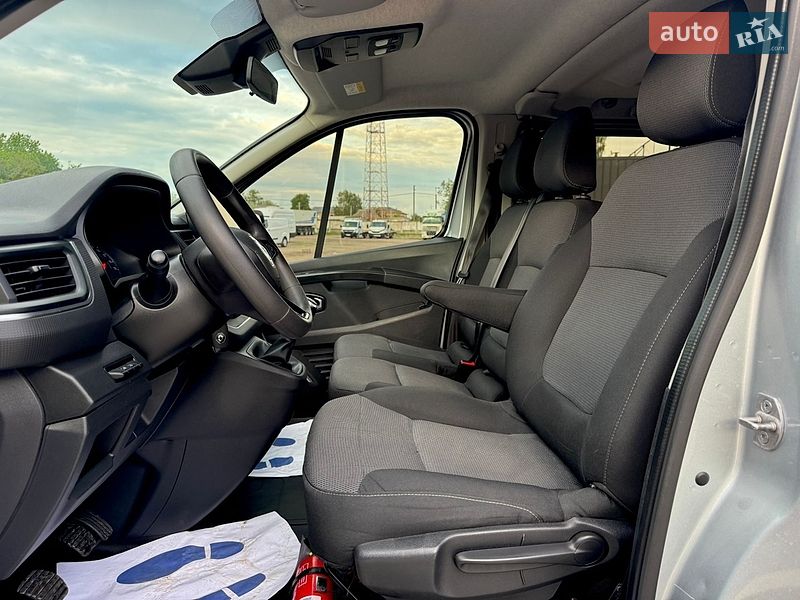 Минивэн Renault Trafic 2022 в Дубно