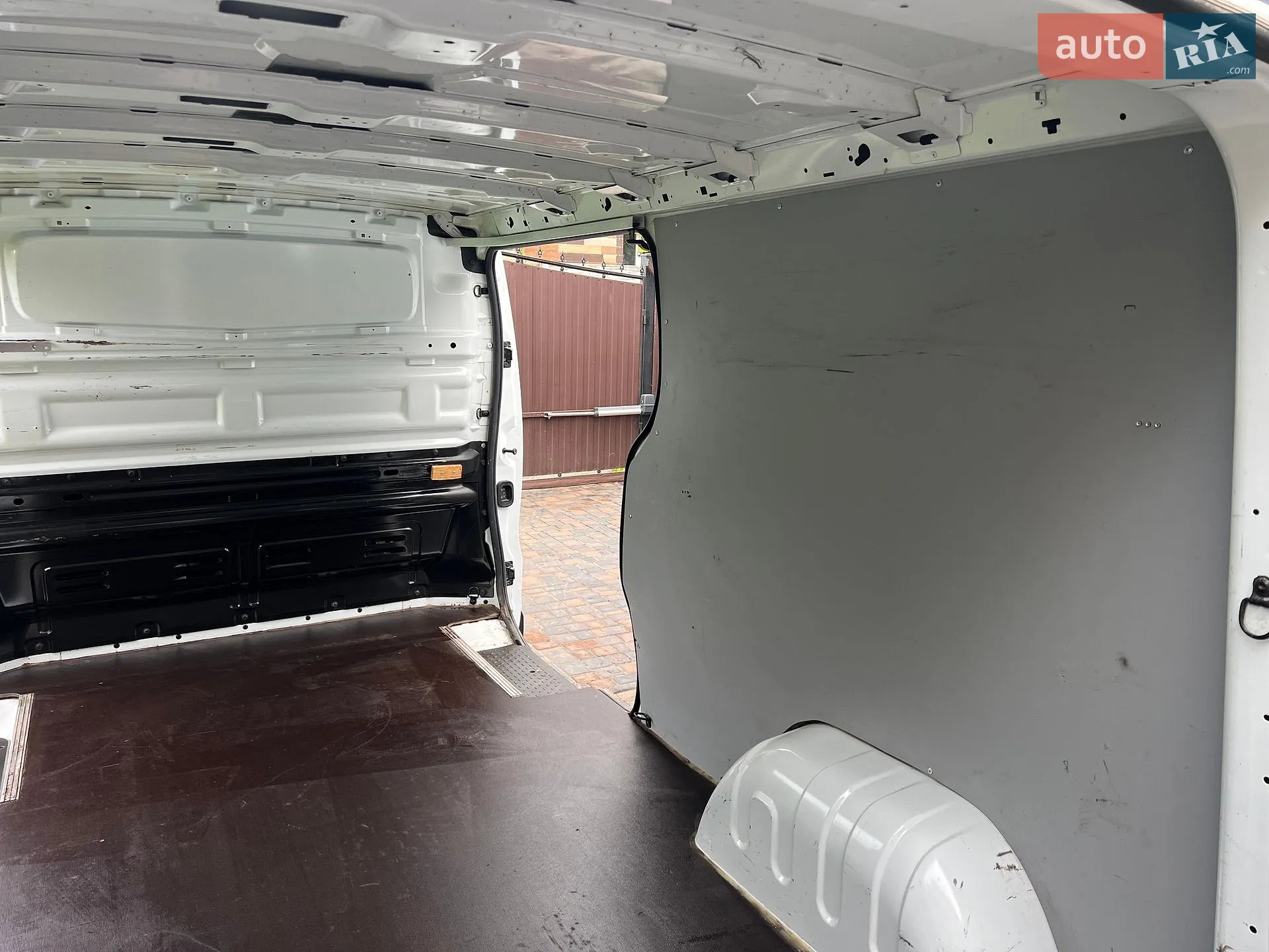 Renault Trafic 2018 VIN VF1FL000561283207 фото оголошення 14 з 45