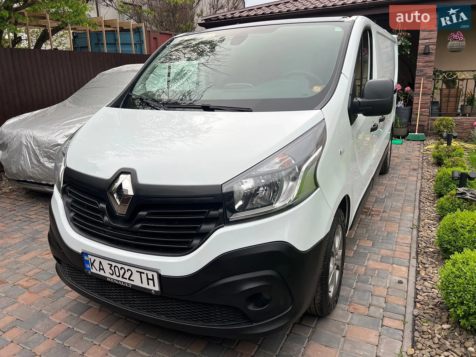 Renault Trafic 2018 VIN VF1FL000561283207 фото оголошення 4 з 45