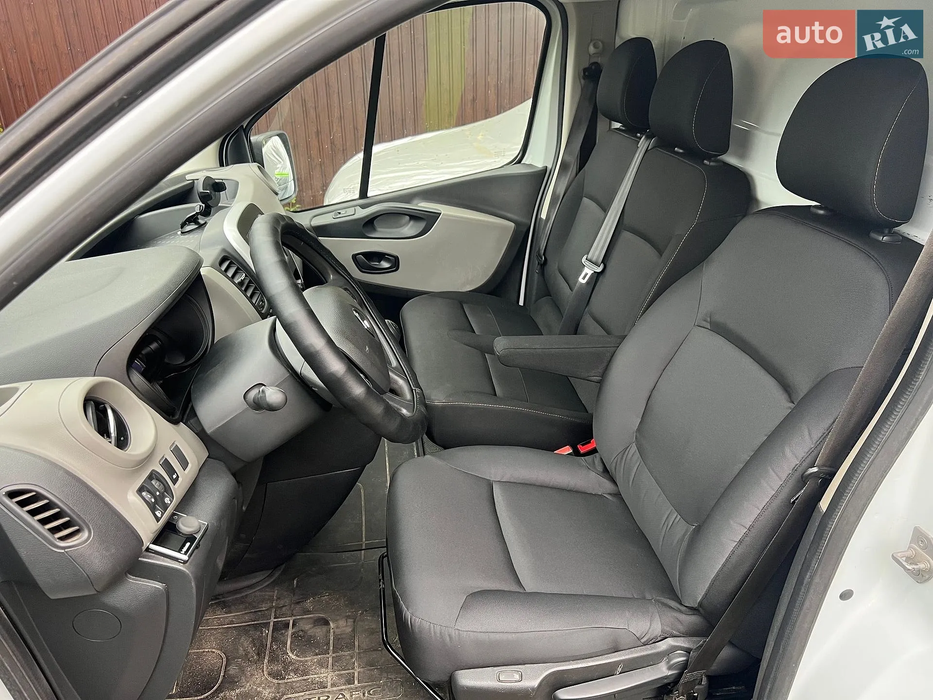 Renault Trafic 2018 VIN VF1FL000561283207 фото оголошення 20 з 45