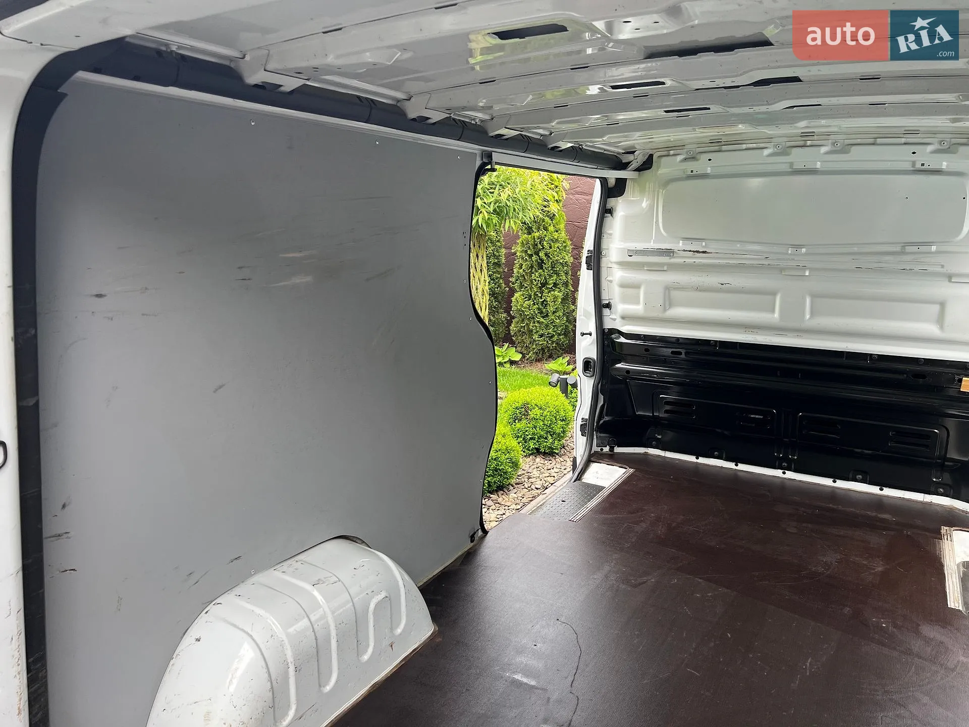 Renault Trafic 2018 VIN VF1FL000561283207 фото оголошення 13 з 45