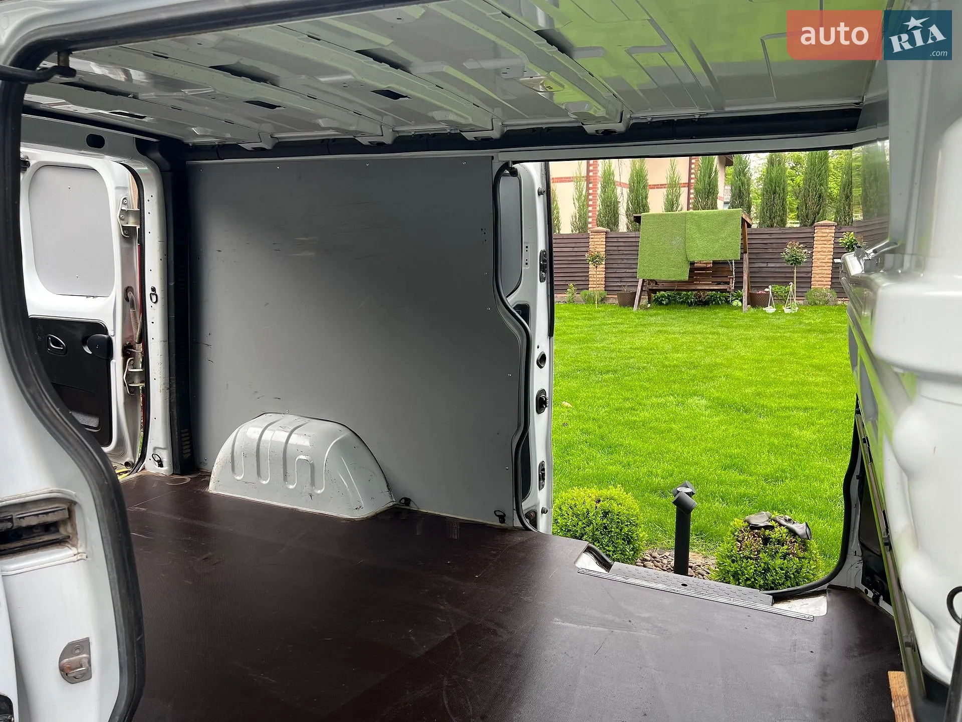 Renault Trafic 2018 VIN VF1FL000561283207 фото оголошення 17 з 45