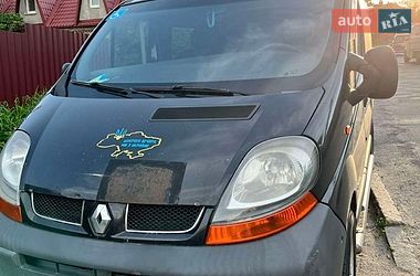 Вантажний фургон Renault Trafic 2006 в Києві