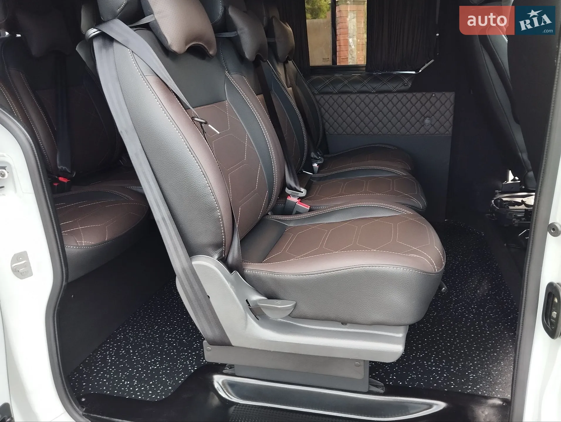 2021 Renault Trafic - мініатюра 12