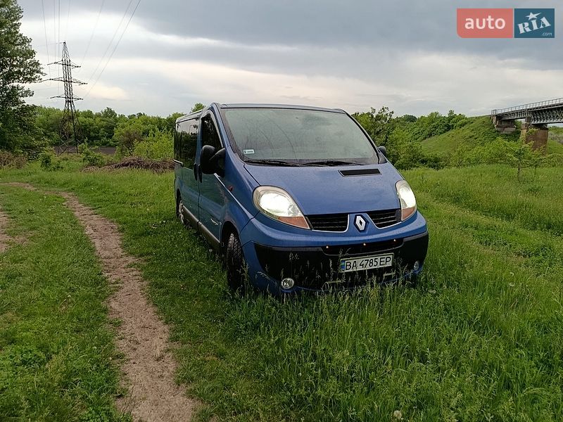 Мінівен Renault Trafic 2006 в Смілі