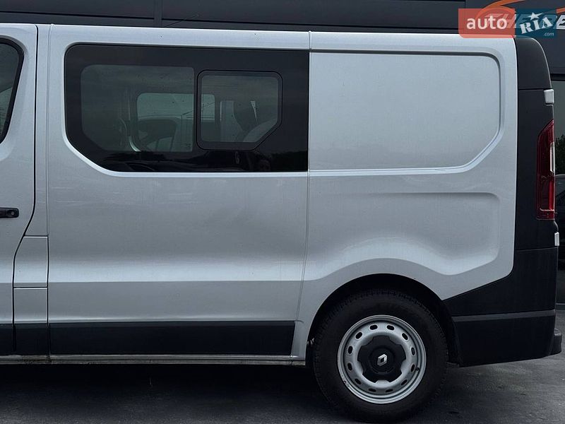 Грузопассажирский фургон Renault Trafic 2018 в Ровно