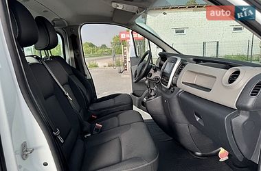 Грузопассажирский фургон Renault Trafic 2017 в Буче