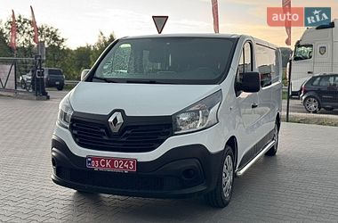 Грузопассажирский фургон Renault Trafic 2017 в Буче