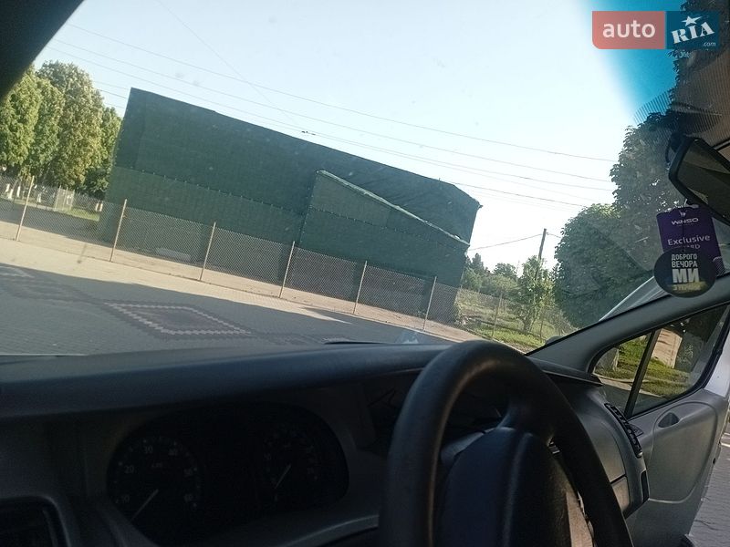 Грузопассажирский фургон Renault Trafic 2008 в Теофиполе