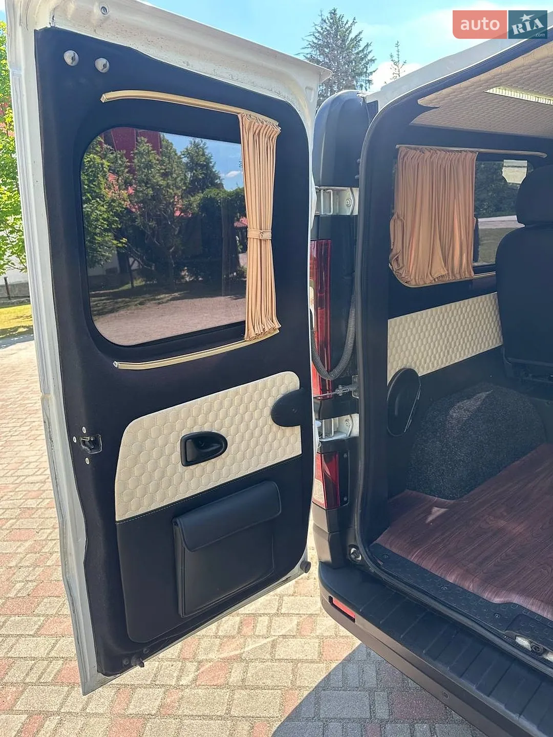 2021 Renault Trafic - мініатюра 21