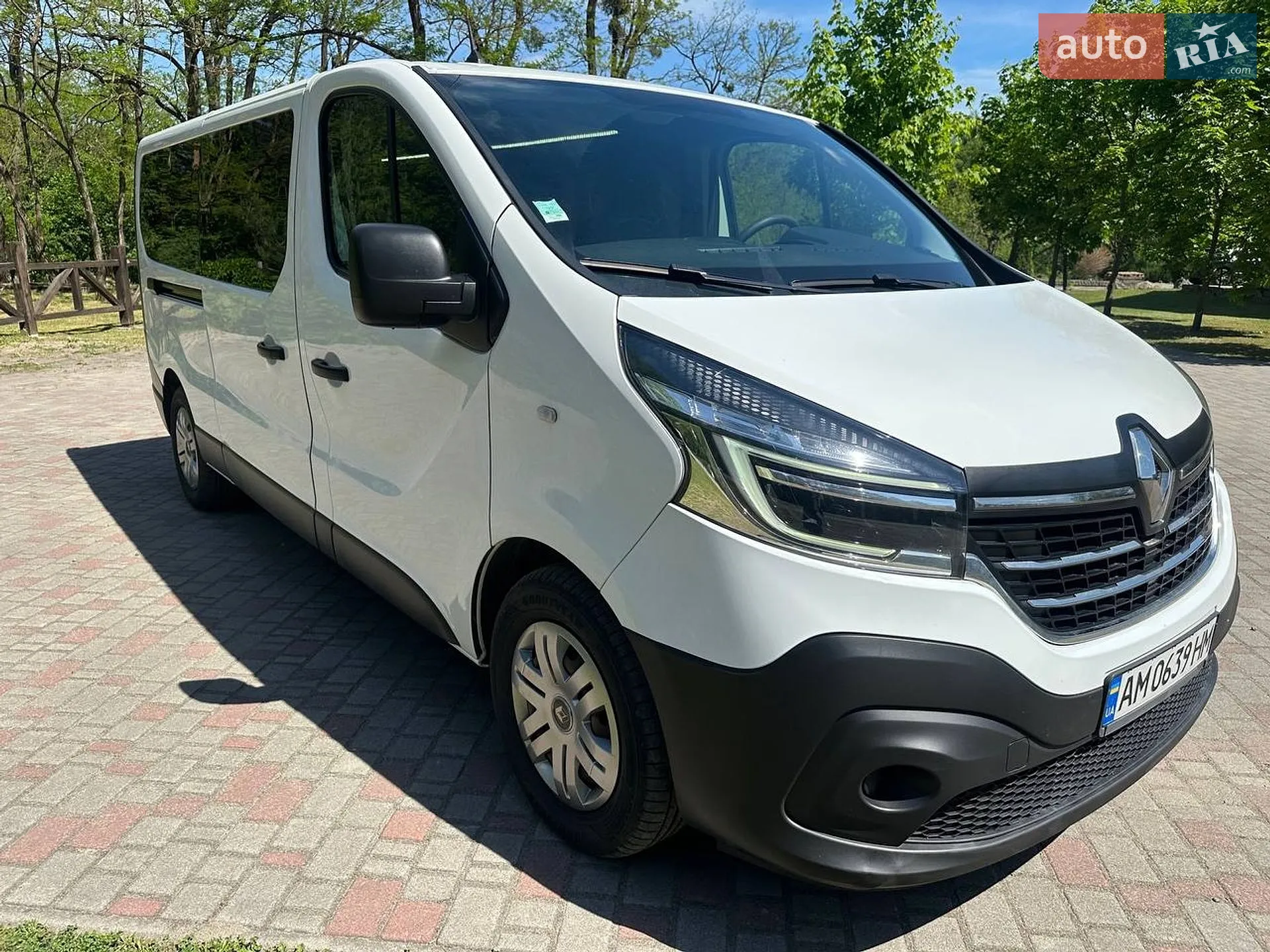 2021 Renault Trafic - мініатюра 3