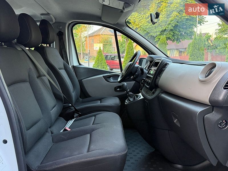 Минивэн Renault Trafic 2017 в Черновцах