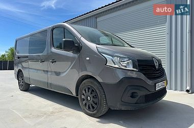 Вантажопасажирський фургон Renault Trafic 2015 в Дубні