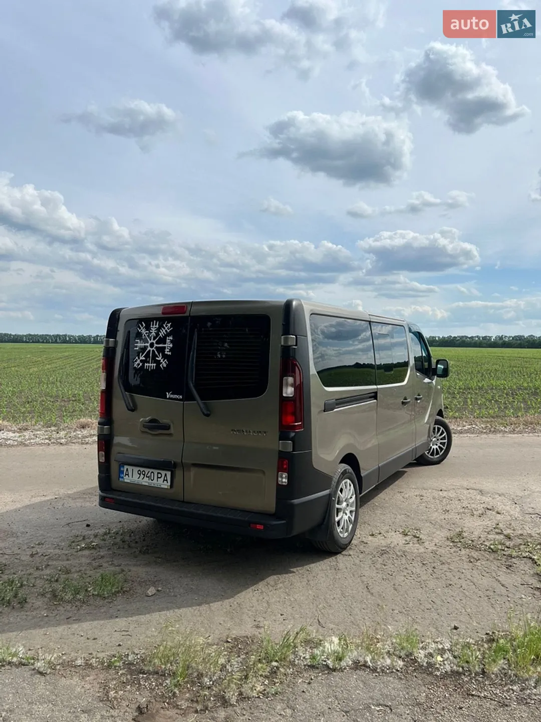 2015 Renault Trafic - мініатюра 9