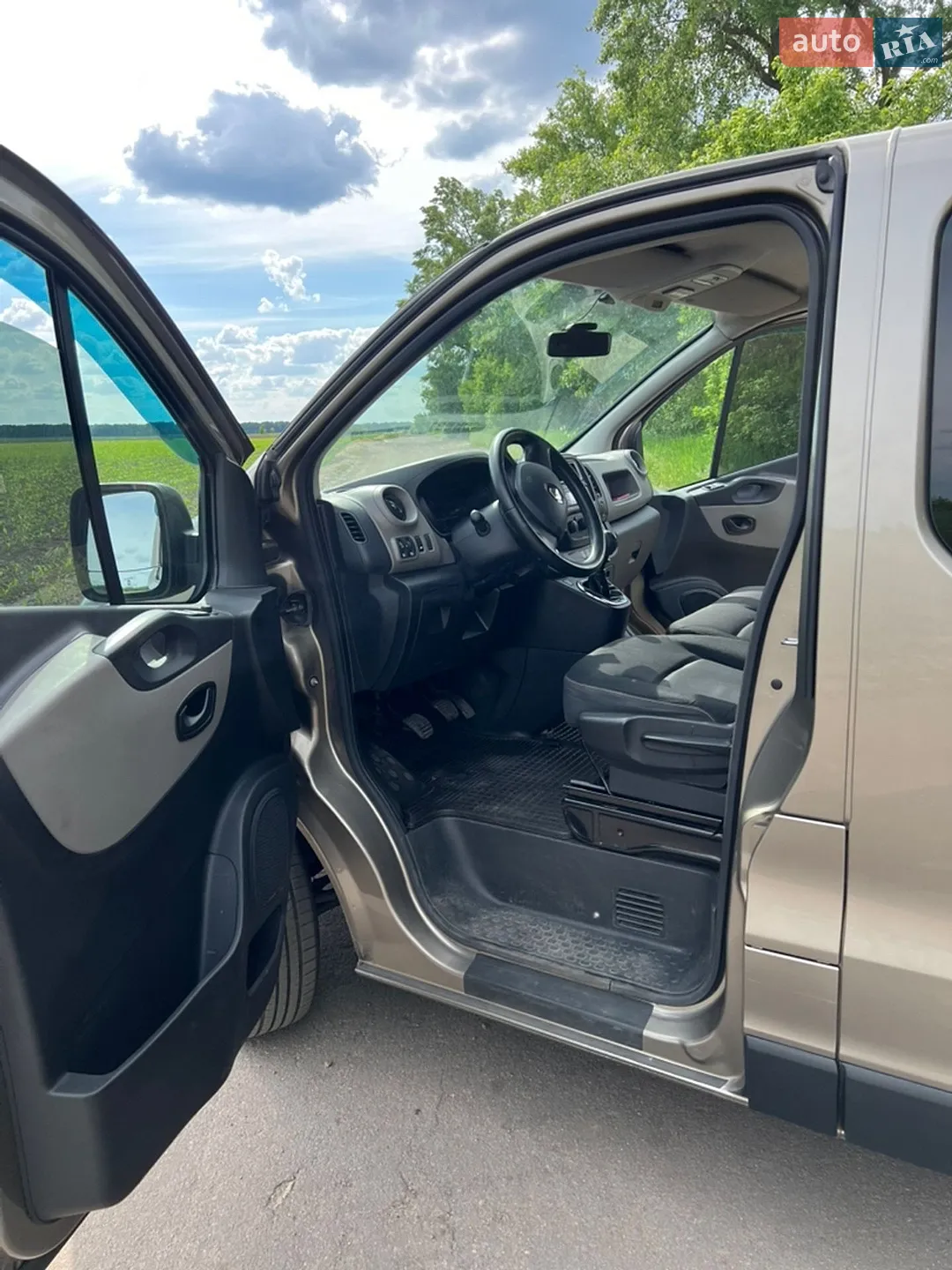 2015 Renault Trafic - мініатюра 19